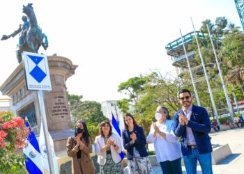 Gobierno señaliza con Escudo Azul de la Convención de la Haya el monumento al Capitán General Gerardo Barrios