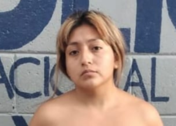 Mujer de 23 años es acusada de asesinar a su marido de 58 con unas tijeras en Ciudad Delgado