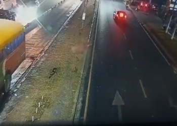 Revelan video del momento exacto cuando una conductora atropelló y mató a una anciana hoy en el Bulevar del Ejército