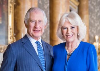 Los detalles ocultos de la invitación a la coronación de Carlos y Camila