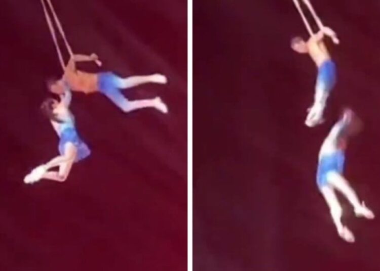 (IMÁGENES FUERTES) Una trapecista china cae al vacío durante una presentación en vivo