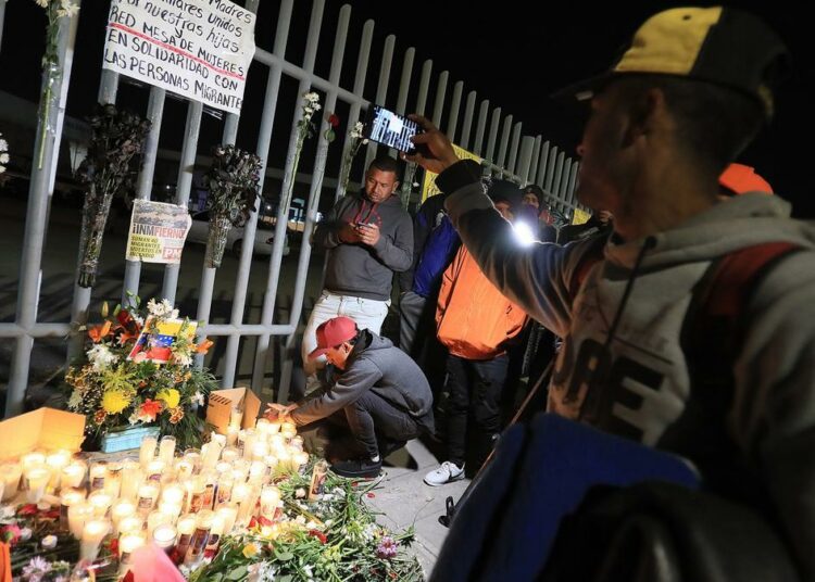 Aumentan a 40 los migrantes muertos por el incendio en el centro de retención de Ciudad Juárez