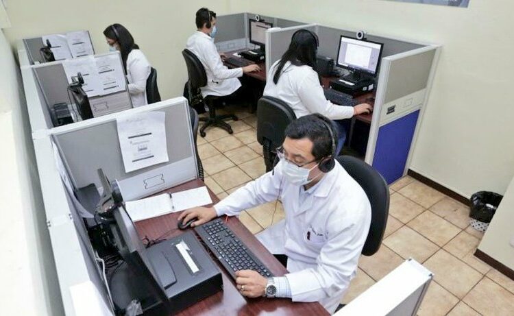 Países vecinos se interesan en replicar el programa Doctor ISSS en Línea por su efectividad