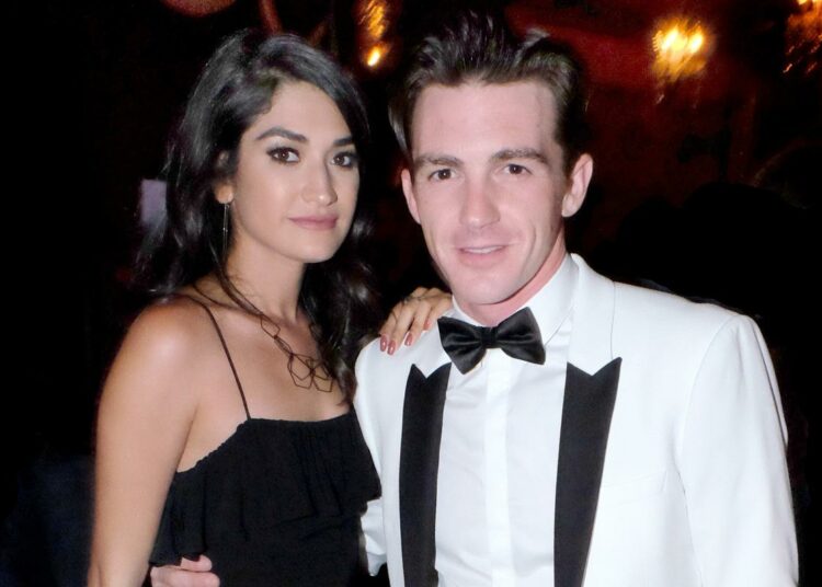 La esposa de Drake Bell le pide el divorcio
