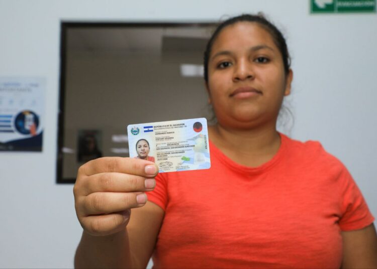 Cierran periodo oficial para cambio de domicilio en DUI, previo a elecciones