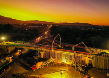 En fase final está la construcción de dos puentes principales que son parte del periférico Gerardo Barrios