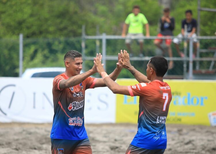 La Pirraya se une a San Sebastián en el liderato del grupo B masculino