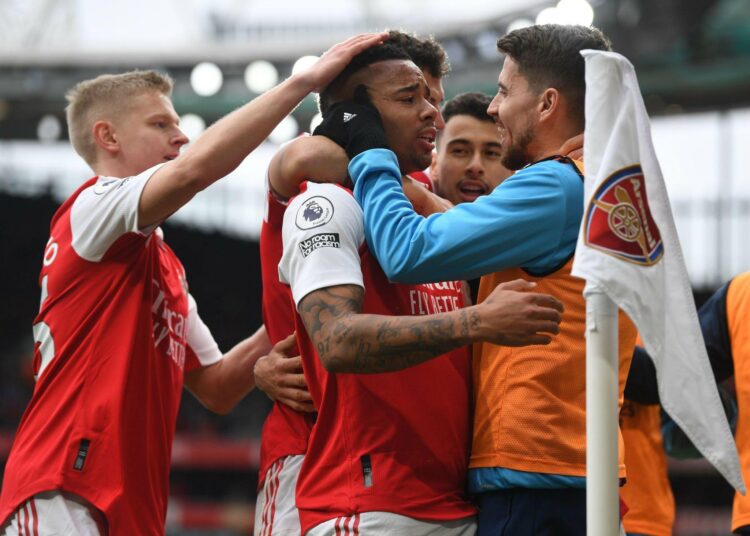 El Arsenal golea 4-1 a Leeds United y saca 8 puntos de ventaja al Manchester City