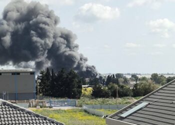 (VIDEOS) Al menos dos heridos en Israel por ataques con misiles desde Gaza y El Líbano