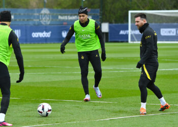 PSG puso en marcha su renovación y cerró su primer fichaje