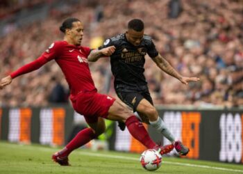 Liverpool rescató empate 2-2 ante Arsenal en Anfield