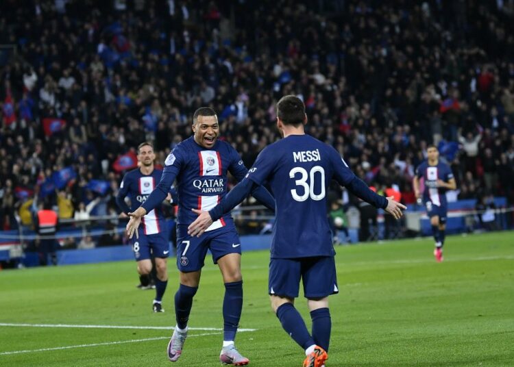 El PSG da un golpe de campeón ante el Lens