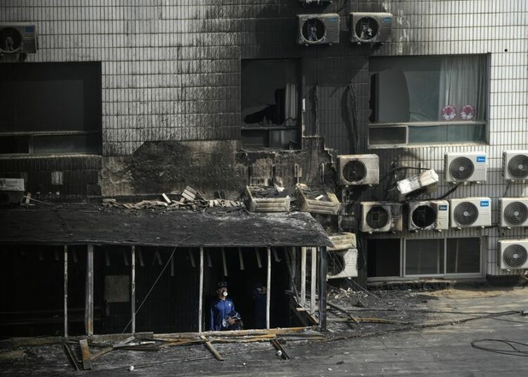 Incendio en hospital de China deja 29 muertos