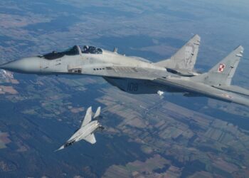 Alemania autoriza a Polonia enviar cazas de la RDA a Ucrania