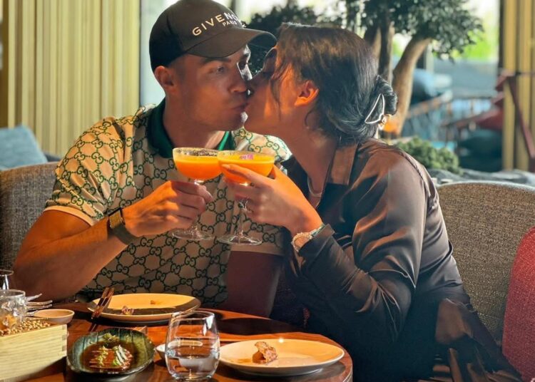 Cristiano Ronaldo pone fin a los rumores de separación con Georgina Rodríguez
