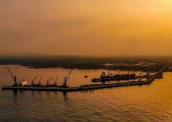 Proponen conectar internet mediante cable submarino en El Salvador