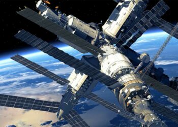 Emisora de radio taxi argentina se cuela en transmisión de una caminata espacial