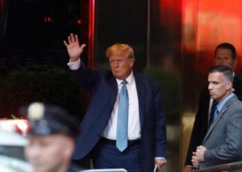 El expresidente de EEUU Donald Trump declaró por 7 horas en caso de demanda por fraude en Nueva York