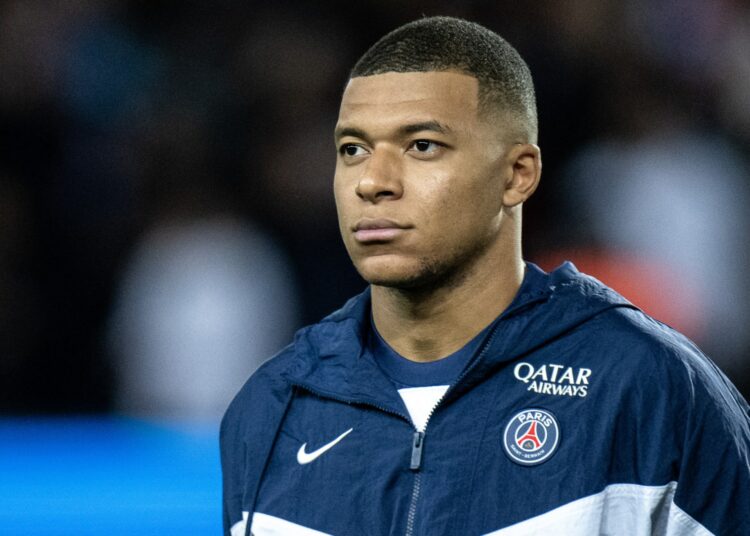 Un diario francés se burló de Kylian Mbappé y causó polémica en Francia