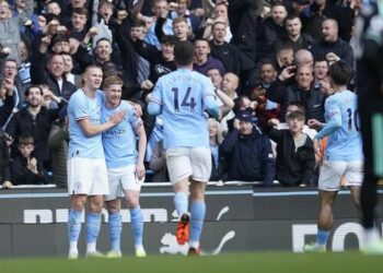 El City golea sin piedad s Leicester City