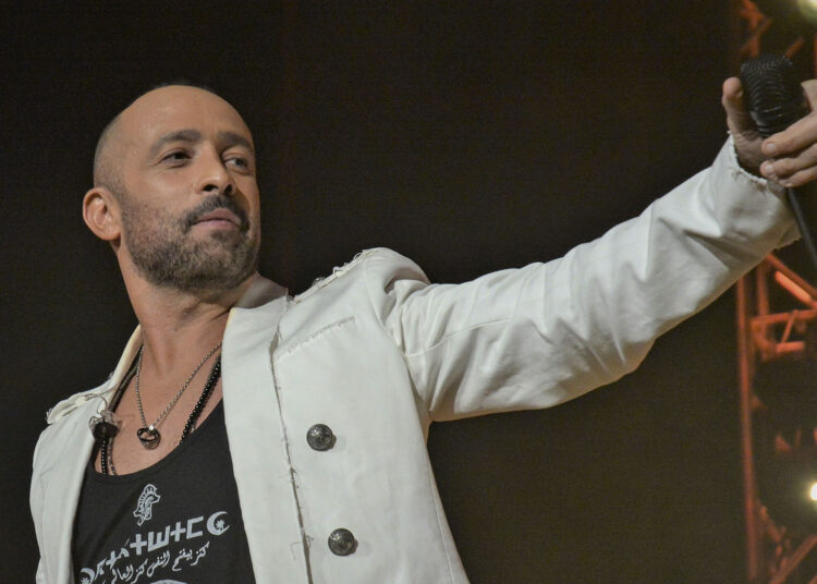 Mario Domm vocalista de Camila fue hospitalizado