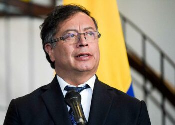 Gustavo Petro asegura que Guaidó no fue expulsado de Colombia