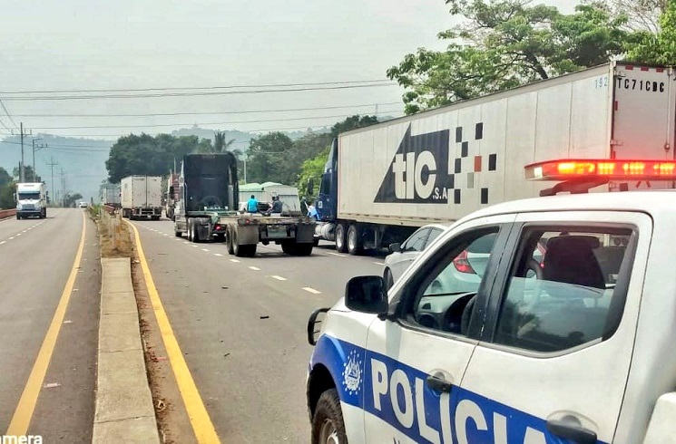 Rastra Ocasiona Múltiple Accidente En Sonsonate Diario La Página 6846