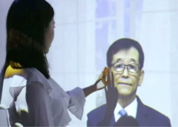 La IA en China ayuda a la gente a ‘comunicarse’ con sus seres queridos fallecidos