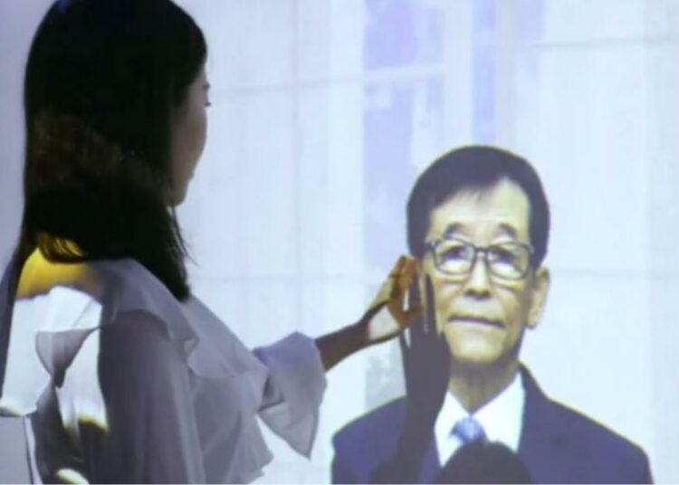 La IA en China ayuda a la gente a ‘comunicarse’ con sus seres queridos fallecidos