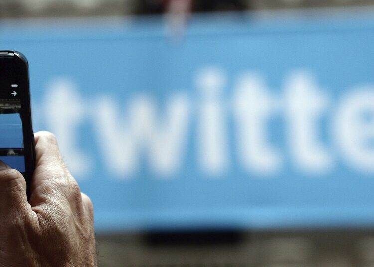 La CBC abandona Twitter tras ser etiquetada como «medio financiado por el Gobierno»