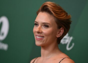 Scarlett Johansson admite que tiene un ego «demasiado frágil» como para estar en redes sociales