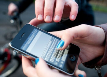 Usuarios denuncian a hombre que se sube a robar en la ruta 52