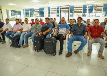 Nuevo contingente de trabajadores salvadoreños parte el lunes a Canadá