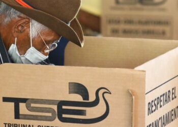 Partidos y observadores vigilarán el voto en el exterior