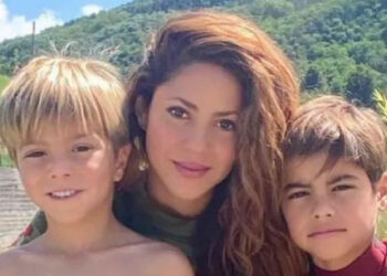Con “Acróstico”, Shakira le declaró su amor a Milan y Sasha