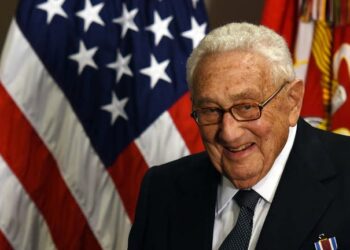 Henry Kissinger cumple 100 años: el controvertido Nobel de la Paz que apoyó la «guerra sucia” que dejó miles de muertos en América Latina