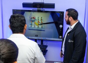 Simuladores de cirugía laparoscópica son entregados al Instituto Nacional de la Salud