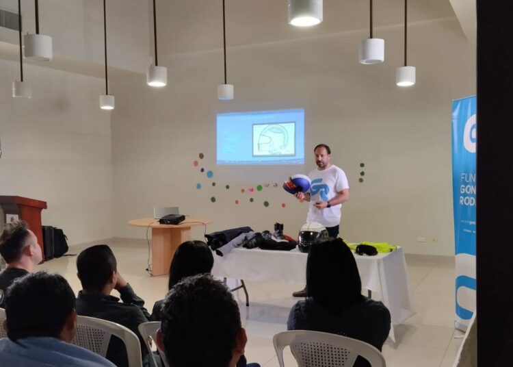 Autoridades pretenden reducir los accidentes de motocicletas