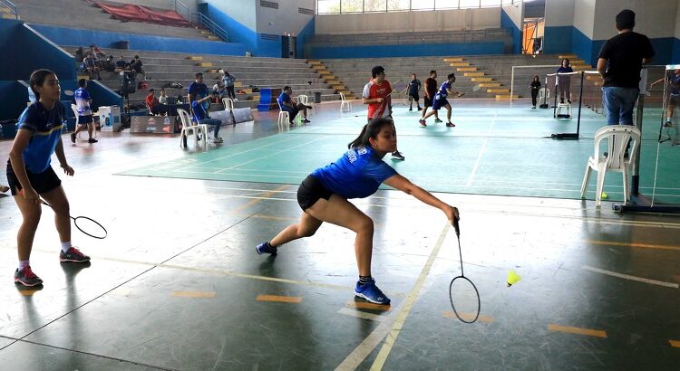Bádminton celebra el Torneo Junior Nacional