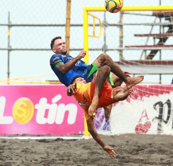 Barra de Santiago sigue en modo ganador