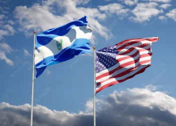 El Salvador sale del top de los 10 países con mayor flujo de migrantes irregulares de EE.UU.