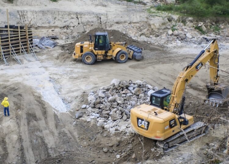 MOPT avanza obras de protección en el sector del río Las Cañas