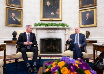 Las negociaciones de republicanos y demócratas avanzan para evitar el default en Estados Unidos