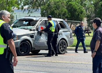 ( IMÁGENES FUERTES) Migrante venezonalo que se salvó de ser atropellado en Texas relata el horror del ataque