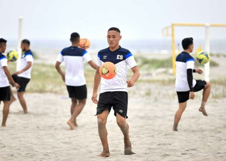 Selecta playera afina previo al viaje al Premundial en Bahamas