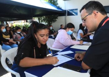 Las condiciones que impulsa el Gobierno lograrán que El Salvador alcance un millón de empleos formales en 2023