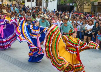 Gobierno promueve el arte y la cultura en el Centro Histórico de San Salvador