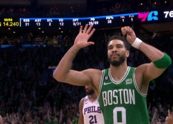 Tatum aplasta a los 76ers con un récord de 51 puntos y lleva a los Celtics a la final del Este