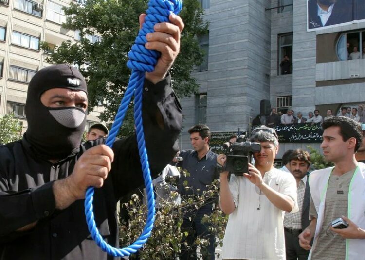 Irán ejecutó a tres personas que participaron en las masivas protestas contra el gobierno