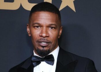 Familia de Jamie Foxx podría «estar preparándose para lo peor» tras su hospitalización